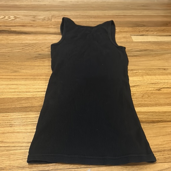 ⭐️⭐️⭐️Phi sigma sigma letters black tank top zebra small⭐️⭐️⭐️ - Picture 6 of 6